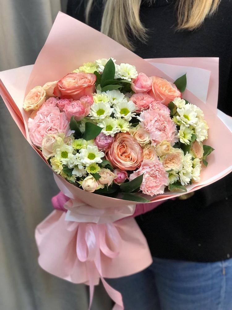 Букет цветов из: Гвоздики, Розы и Хризантемы в Архангельском Воронежской области