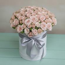 Цветочная композиция из Розы в шляпной коробке в Архангельском Воронежской области