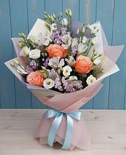 Букет цветов из:  Лизиантусы, Розы, Альстромерии и Гипсофила в Архангельском Воронежской области