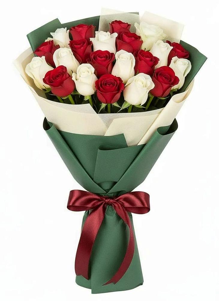 Букет Микс из красных и белых роз в Архангельском Воронежской области