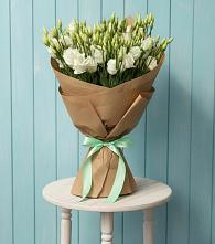 Букет цветов из:  Лизиантусы в Архангельском Воронежской области