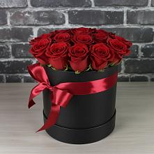 Цветочная композиция из Розы в шляпной коробке в Архангельском Воронежской области