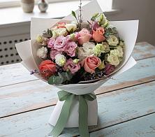 Букет цветов из:  Розы, Лизиантусы и Гвоздики в Архангельском Воронежской области