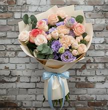 Букет цветов из:  Розы, Лизиантусы и Гвоздики #REPLACE_PRED# Архангельском Воронежской области