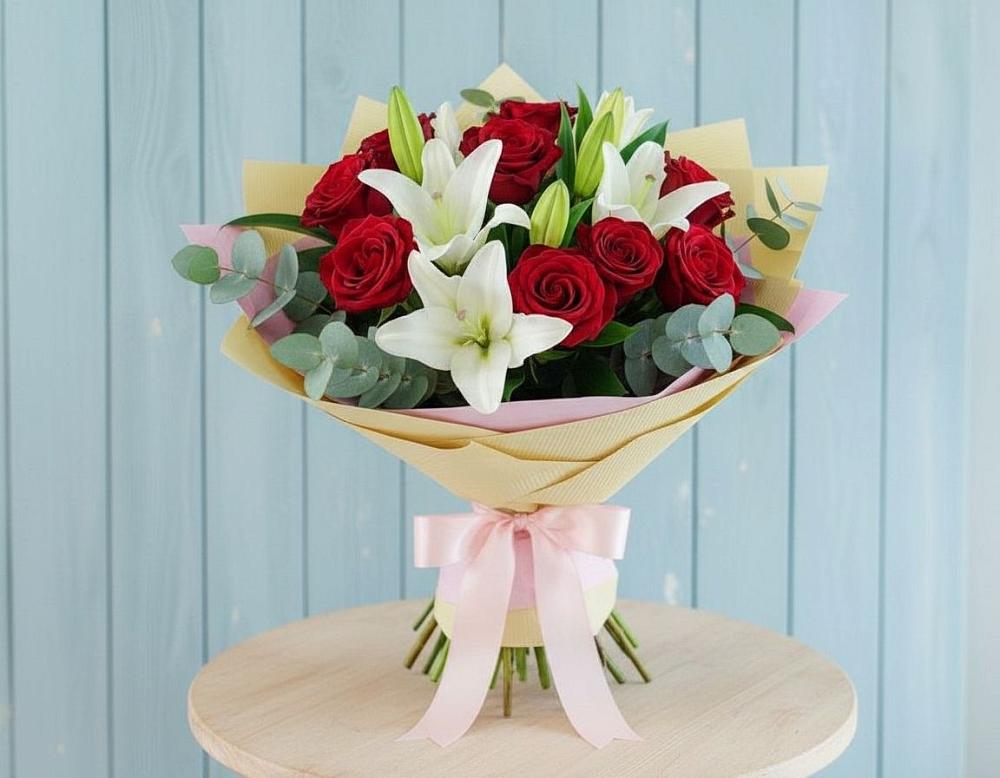 Букет цветов из: Лилии и Розы в Архангельском Воронежской области